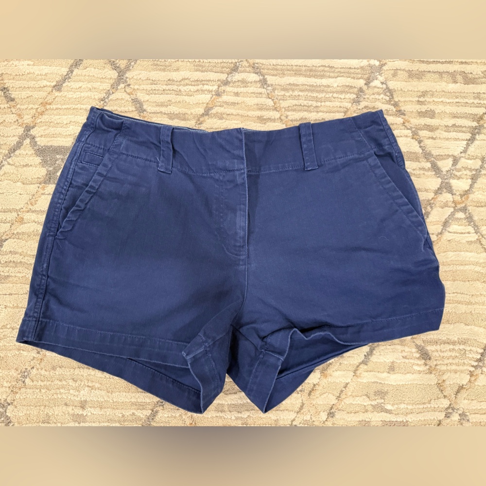 Vineyard Vines Women's Navy Cargo Shorts